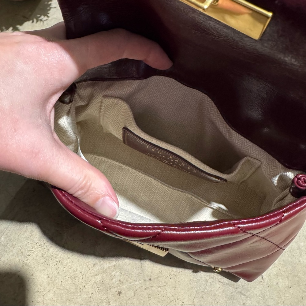 Ted Baker Ginn Quilted Leather Bag Mini‎ Crossbody Evening Red Gold Fall Firmal - Picture 7 of 9